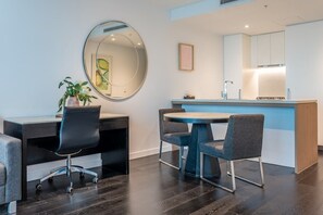 Dining - Sunny 1 bedroom Apartment with Infinity Pool (Fortitude Valley)