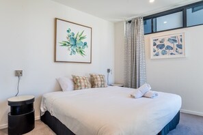 2 chambres, fer et planche à repasser, Wi-Fi, draps fournis