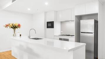 Fridge, microwave, oven, stovetop