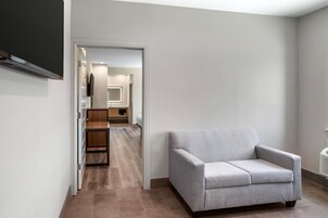 套房, 2 张大床, 吸烟房 (Efficiency)