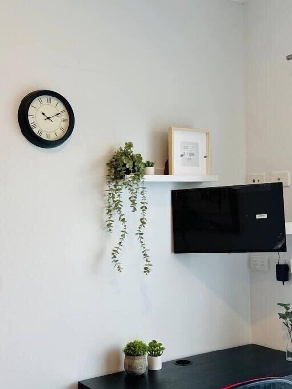 Interior - Convenient 2BR Unit in Salisbury | near TrainandBus (Salisbury)