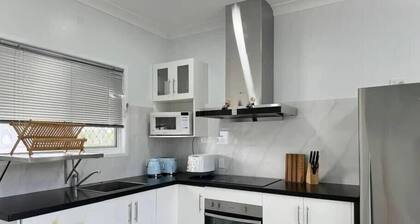 Convenient 2 Bedroom house unit in Salisbury