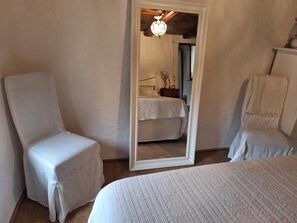 2 bedrooms, desk, iron/ironing board, travel crib