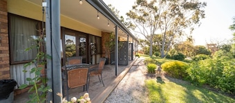 Adorable Lodge 2 Blickinstal Retreat