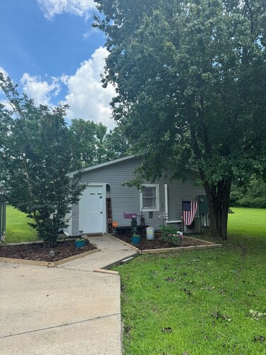 Pet Friendly!!  Quiet and Safe!