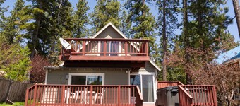 Fern Grove by Tahoe Getaways - Hot Tub, Dog OK, Walk to Lake & Tahoe City!