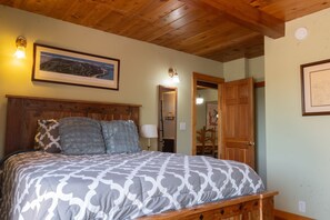 3 室のベッドルーム、アイロン / アイロン台、インターネット、ベッドシーツ