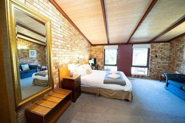 Fer et planche à repasser, Wi-Fi, draps fournis