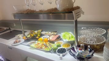 Petit déjeuner buffet compris tous les jours