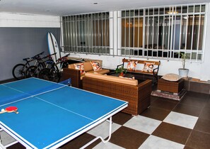 Games room - Miraflores Rooms And Suites For Those Travelers Looking For Safe Great Place  (Miraflores)