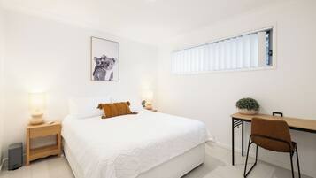 2 bedrooms, desk, iron/ironing board, free WiFi