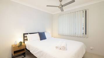 1 slaapkamer, een bureau, een strijkplank/strijkijzer, gratis wifi