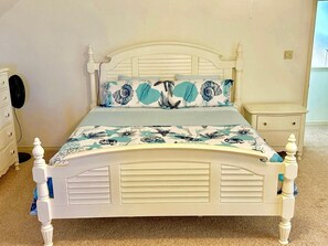 4 bedrooms, free WiFi, bed sheets