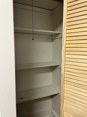 Interior -  Clean 3 bedroom, 1 bath, living room and kitchen with stove and refrigerator  (Buffalo)