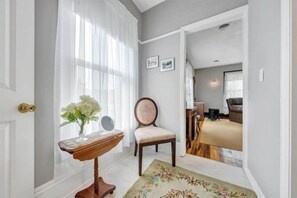 Deluxe Double Room, Valley View | Bathroom