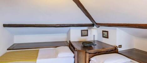 6 Schlafzimmer, BĂŒgeleisen/BĂŒgelbrett, Reisekinderbett, WLAN