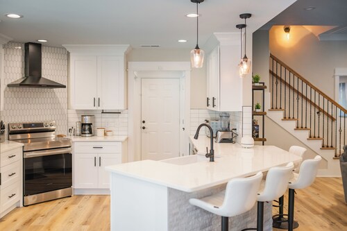 Luxury Retreat, Sauna, Hotub, Firepit, Pingpong, Poker