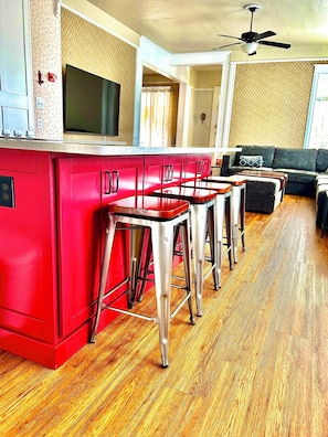 Interior - NEW HOT TUB Holladay Farmhouse - Cozy, Convenient (Salt Lake City)
