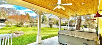 NEW HOT TUB Holladay Farmhouse - Cozy, Convenient