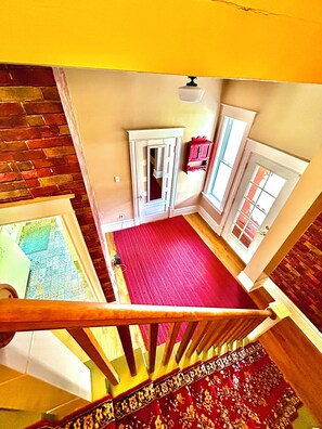 Interior - NEW HOT TUB Holladay Farmhouse - Cozy, Convenient (Salt Lake City)