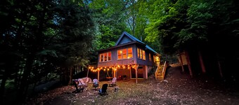 The Lake Home -  Cozy ADK family post & beam lakehouse