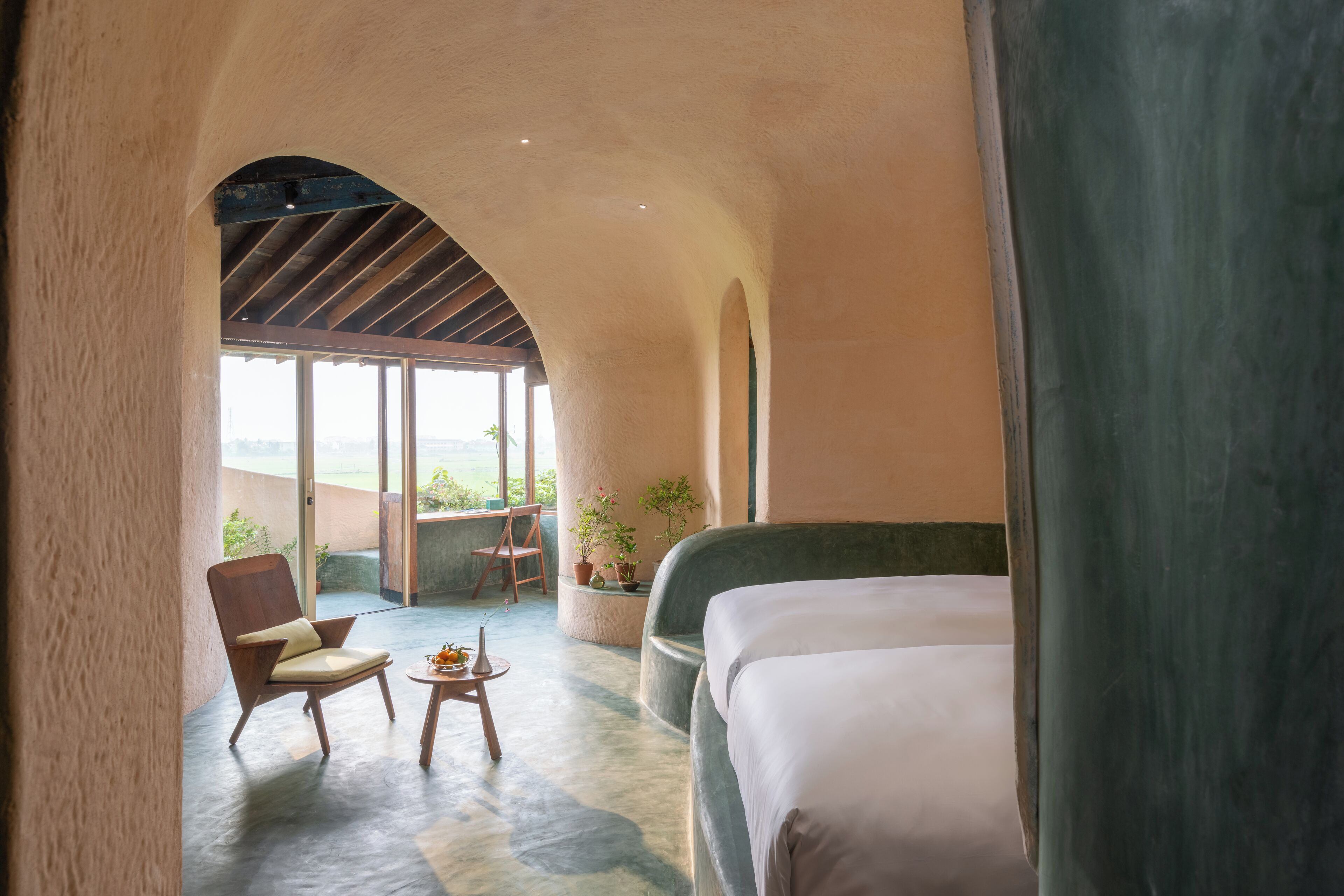 Premier Double or Twin Room | Down comforters, pillowtop beds, free minibar items, in-room safe