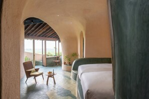 Dobbelt- eller tomannsrom – premier | Dundyner, senger med overmadrass og minibarvarer (inkludert)