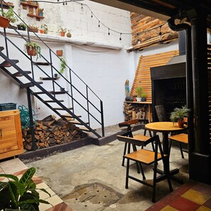 Exterior - Cermeños House  (Antigua Guatemala)