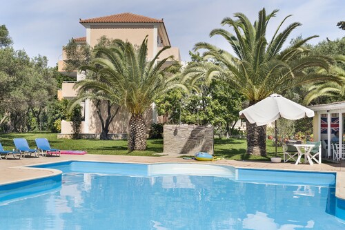 Ferienwohnung 'Meerblick 4' mit gemeinsamem Pool, WLAN und Klimaanlage