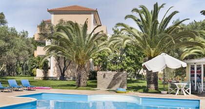 Appartement "Garden View 2" avec piscine partagée, Wi-Fi et climatisation