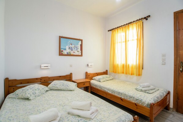 1 bedroom, free WiFi, bed sheets