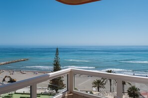 Property grounds - Apartment 'Bloque 76' with Sea View, Shared Pool and Wi-Fi (Torrox)