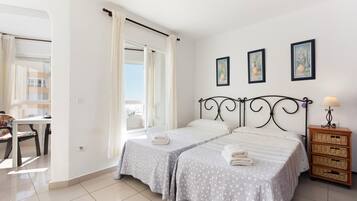 1 soverom, strykejern/-brett, wi-fi (inkludert) og sengetøy