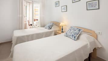 1 Schlafzimmer, BĂŒgeleisen/BĂŒgelbrett, kostenloses WLAN, BettwĂ€sche