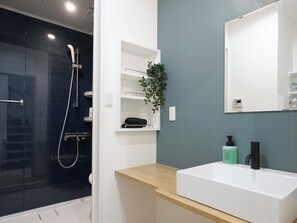 Hair dryer, towels - Somato A Deep Osaka Ideal as a base for sightse - SOUMATOU Room A / Osaka Ōsaka (Osaka)