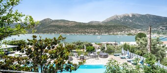 Holiday Home 'Villa 1' with Sea View, Wi-Fi and Air Conditioning