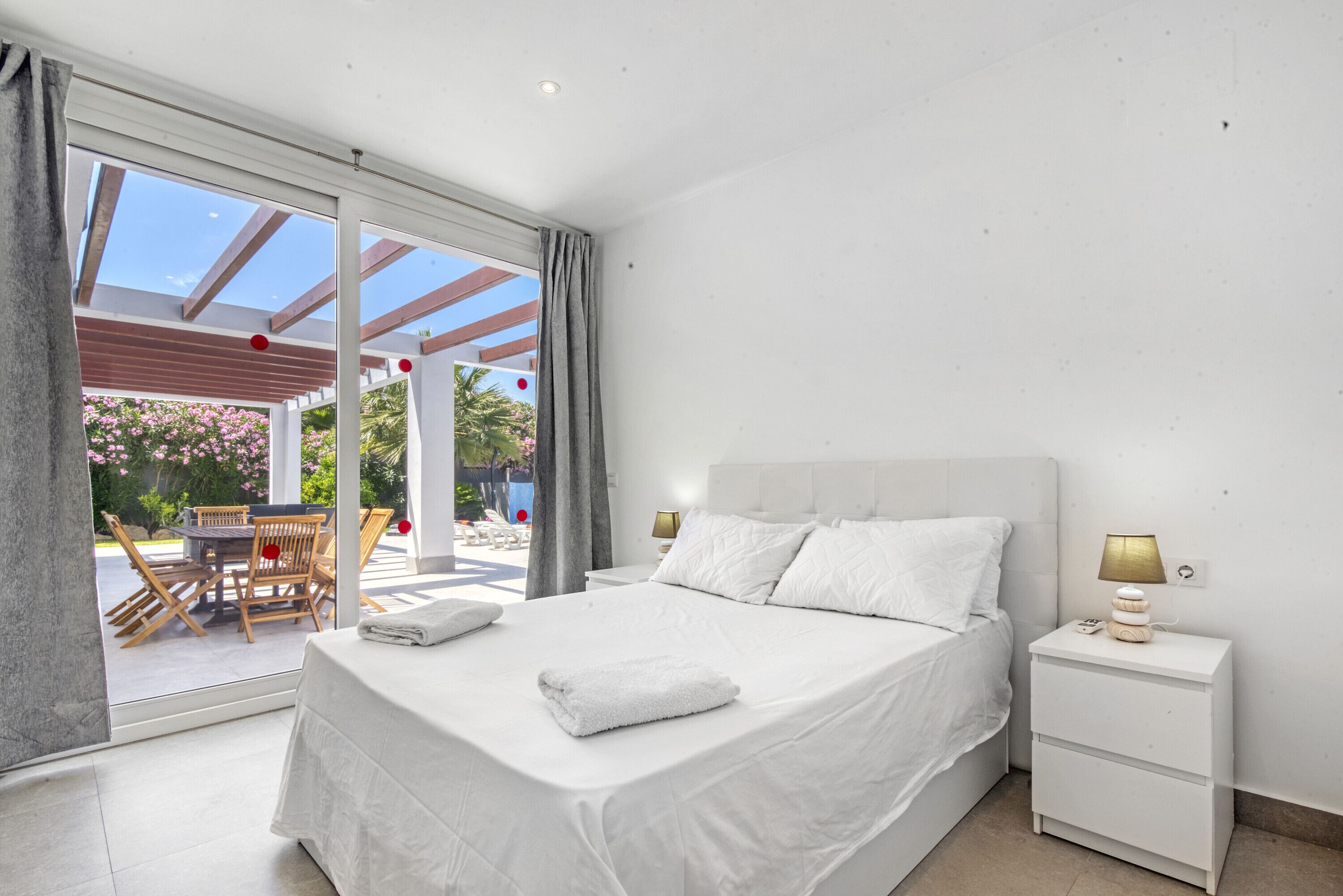 5 chambres, Wi-Fi gratuit, draps fournis