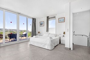 5 bedrooms, free WiFi, bed sheets