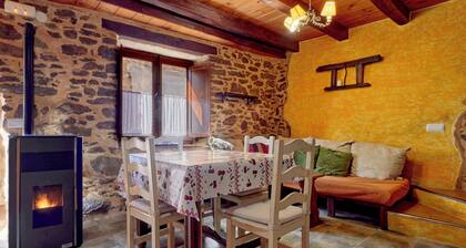 Country House 'El SardĂłn I' with Mountain View, Wi-Fi and Air Conditioning