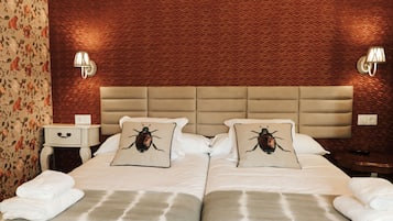 5 quartos, ferros/tábuas de passar roupa, Wi-Fi de cortesia