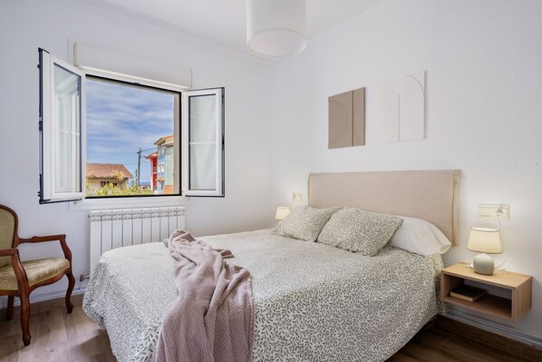 2 bedrooms, iron/ironing board, WiFi, bed sheets - Appto. El Cantábrico en Ribadesella (Ribadesella)