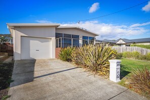 Bagian depan properti