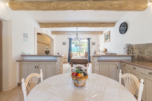 Ferienhaus 'Mas Provençal' mit privatem Pool, WLAN und Klimaanlage