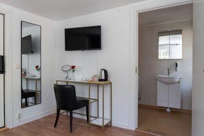 Classic Single Room, Garden View