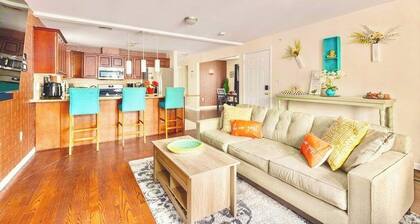 Spacious 6BR Duplex • Near EWR & NY/NJ Attractions