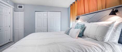 3 habitaciones, tabla de planchar con plancha, wifi y ropa de cama