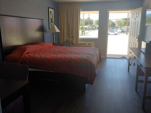 Standard Single Room | Free WiFi - Brooks City Executive Inn (San Antonio)