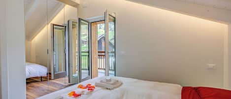 3 多间卧室、免费 WiFi、床单