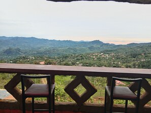 Familien-Ferienhaus, Balkon, Bergblick | Terrasse/Patio