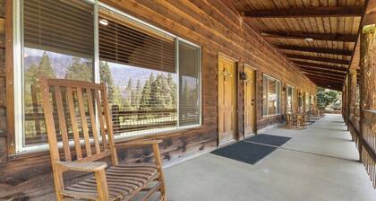 Camp Nelson Lodge Room 10